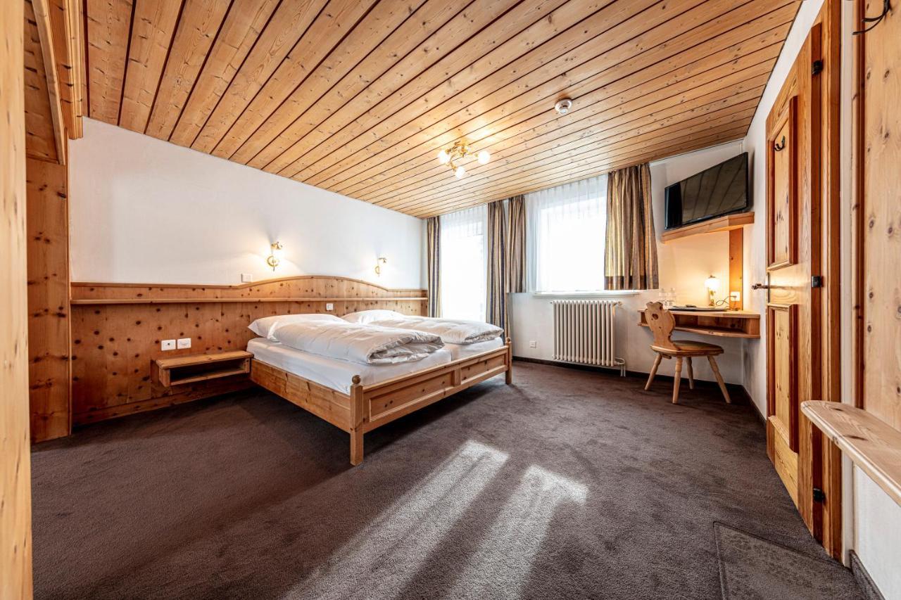 Hotel Filli Scuol Buitenkant foto