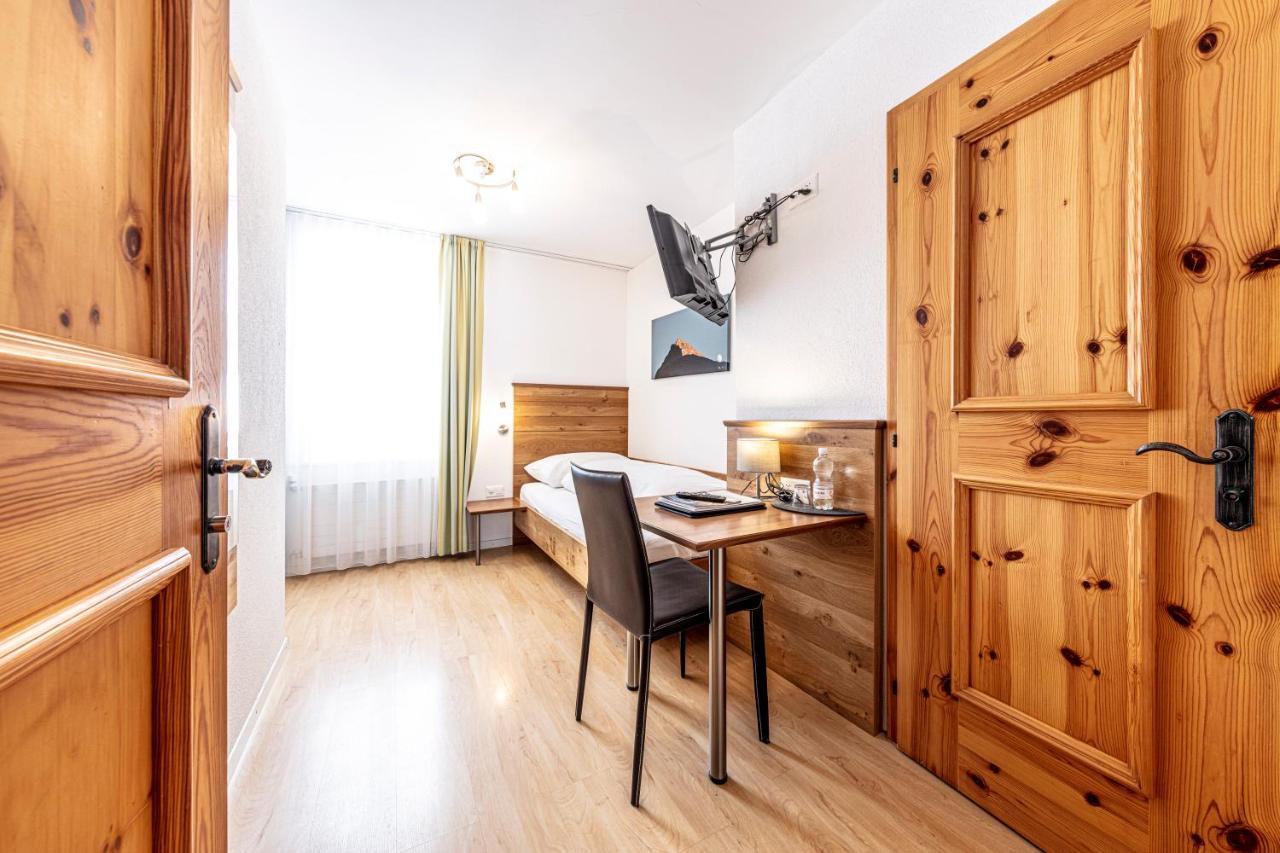 Hotel Filli Scuol Buitenkant foto