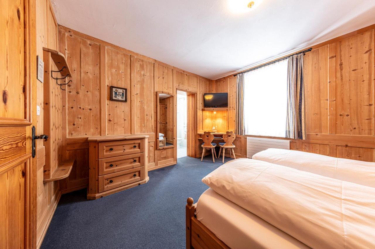Hotel Filli Scuol Buitenkant foto