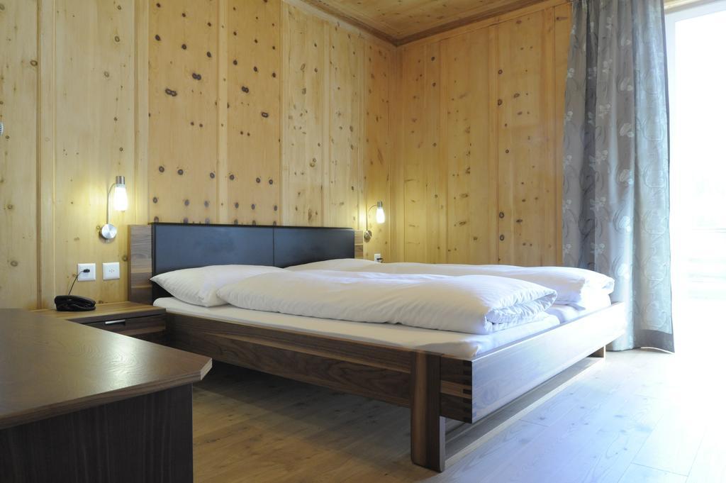 Hotel Filli Scuol Buitenkant foto